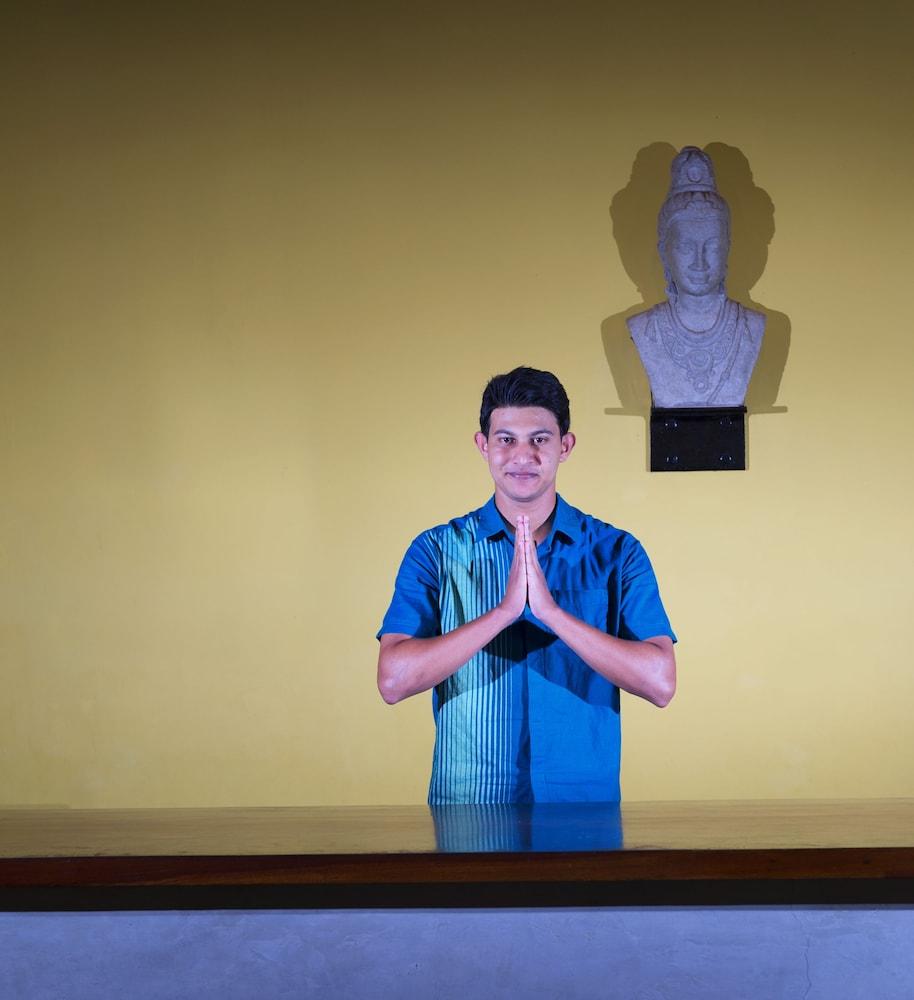 Hotel Sigiriya Отель Сигирия