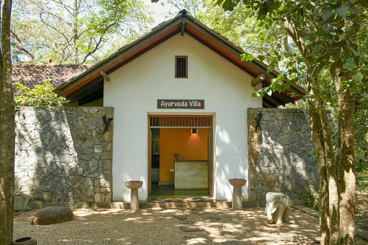 Hotel Sigiriya Готель Сігірія