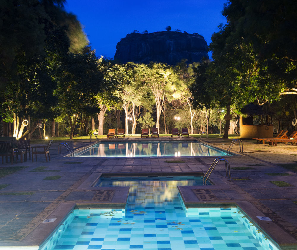 होटल Hotel Sigiriya Sigiriya