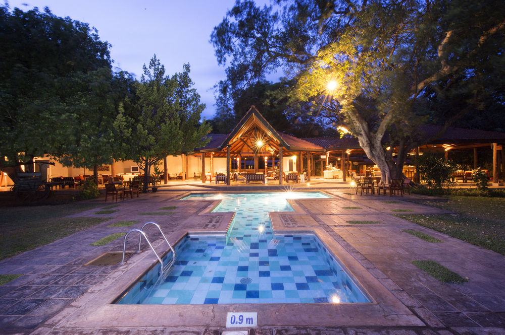 Hotel Sigiriya Готель Сігірія