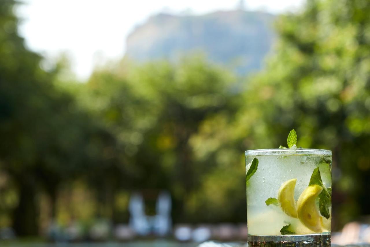 Готель Hotel Sigiriya 5*